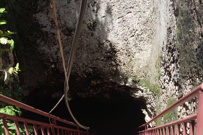 Mangapwani Cave Tour